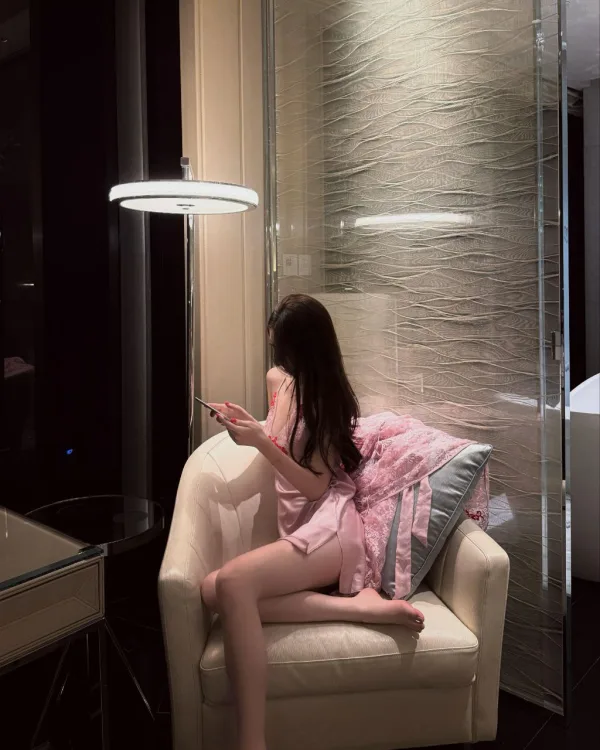 桃園外送茶-雨宫萤