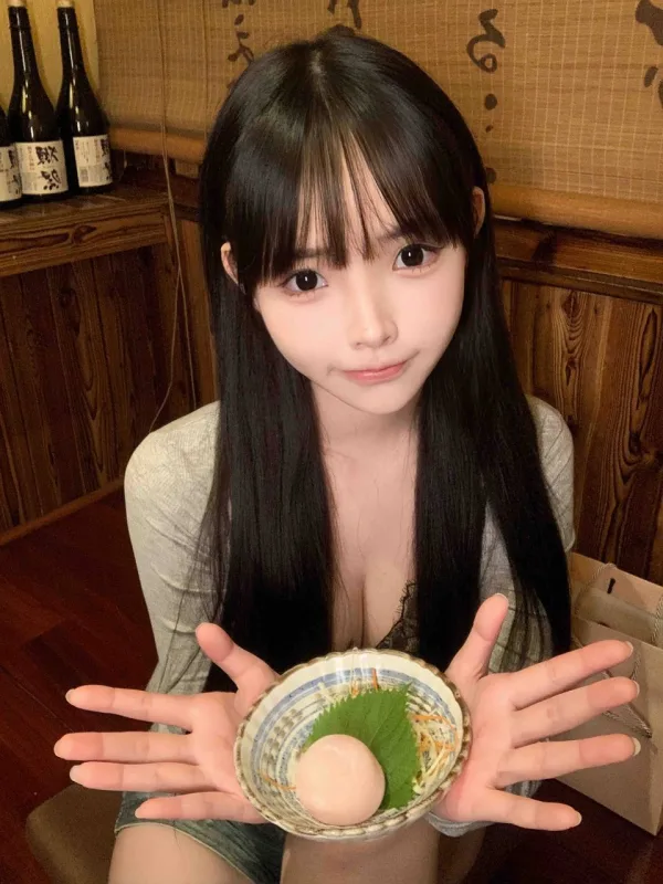 台中外送茶-翁蔓|2222外送茶